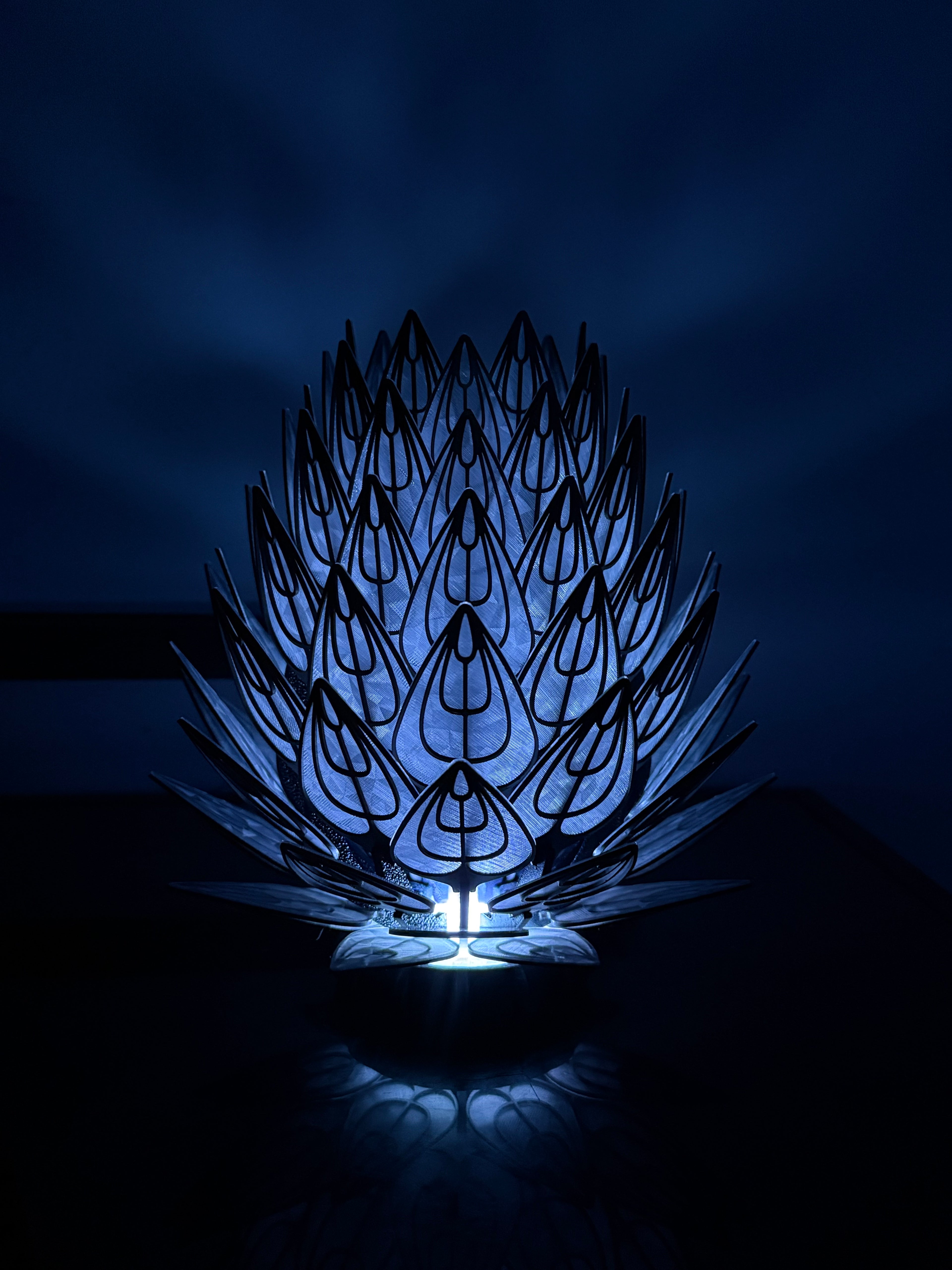 Lotus Lamp (Clear)