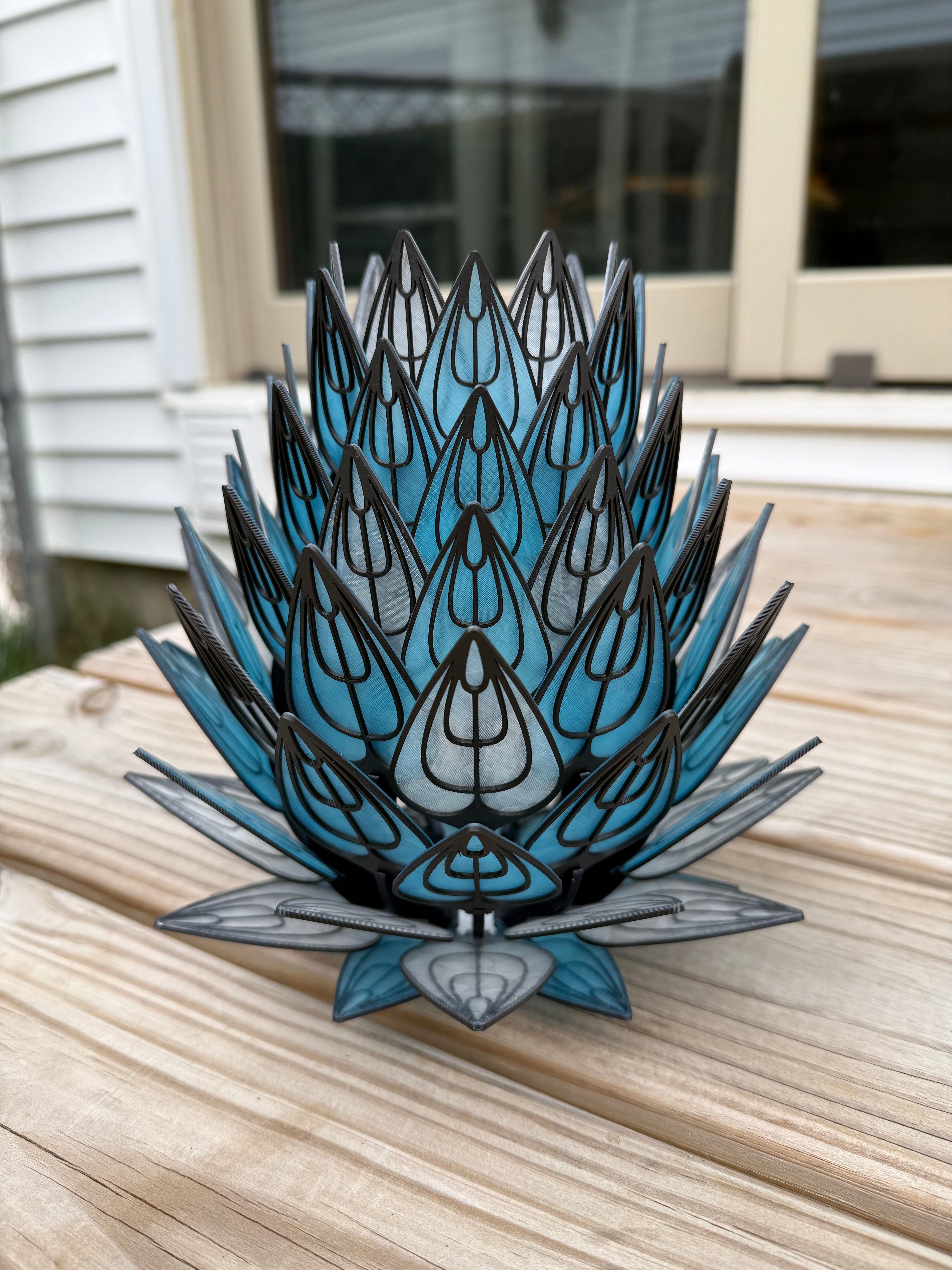 LOTUS LAMP (BLUE/CLEAR)